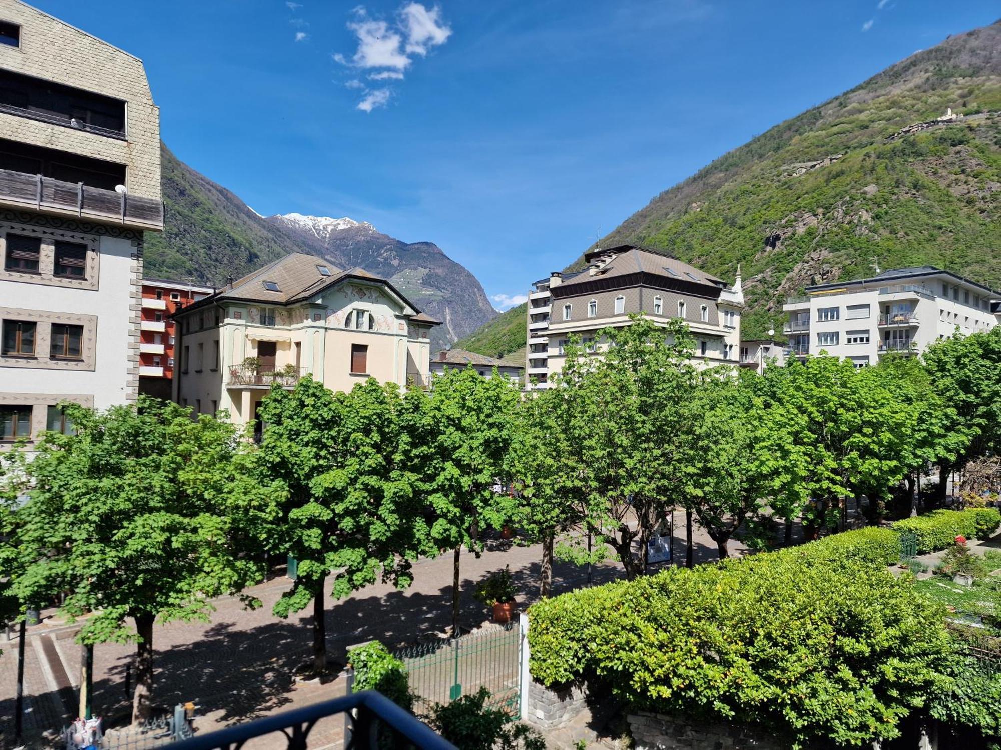 Bernina Station Center Apartment - Tirano Luaran gambar