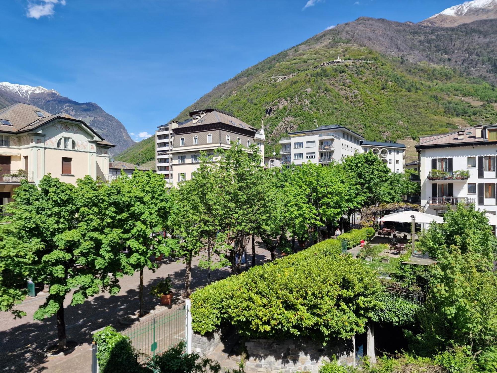 Bernina Station Center Apartment - Tirano Luaran gambar