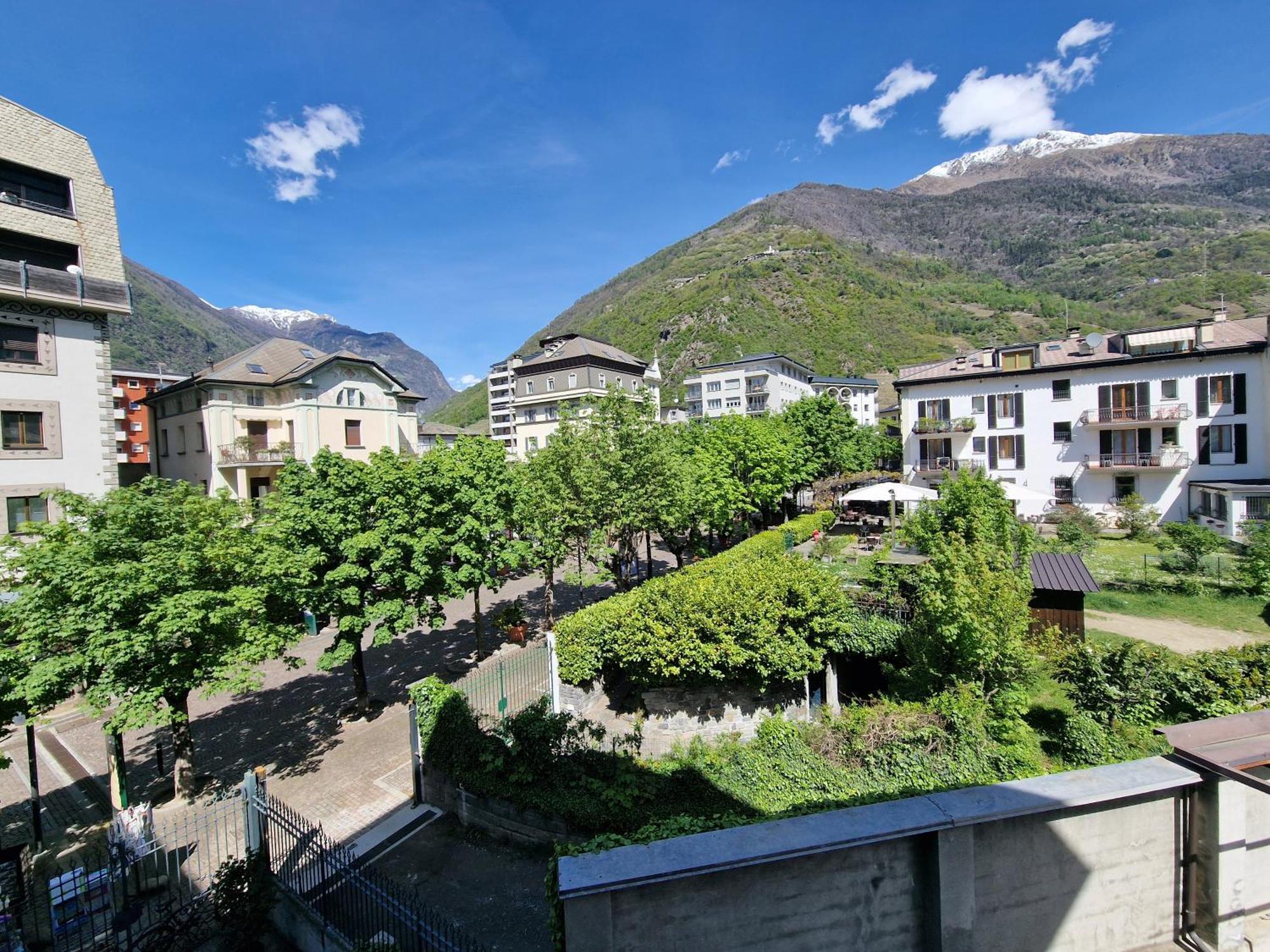 Bernina Station Center Apartment - Tirano Luaran gambar